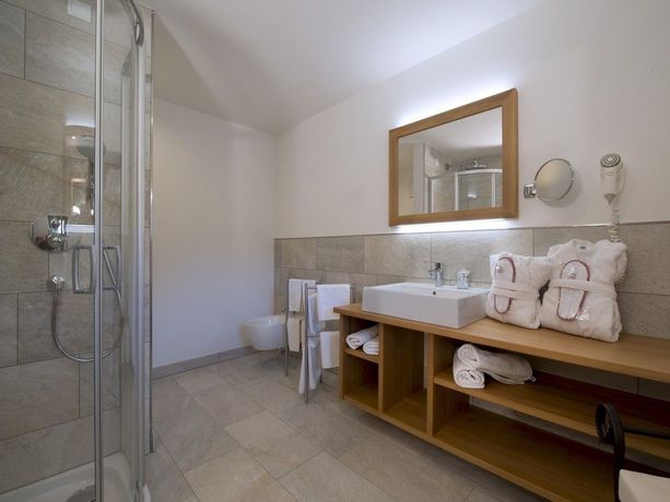 Imagen de la habitación del Hotel Italia, Burjé. Foto 4