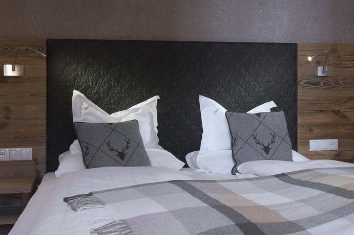 Imagen de la habitación del Hotel Italia, Burjé. Foto 7