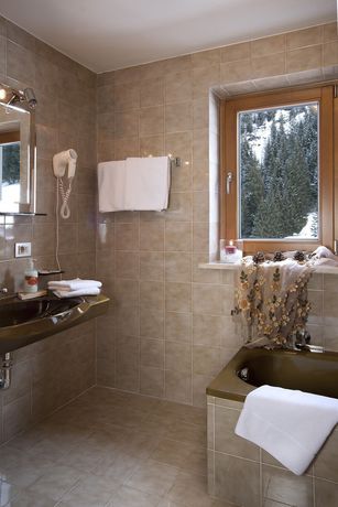 Imagen de la habitación del Hotel Italia, Burjé. Foto 12