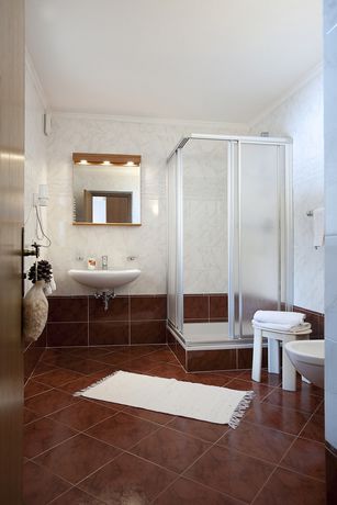 Imagen de la habitación del Hotel Italia, Burjé. Foto 13