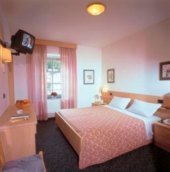 Imagen de la habitación del Hotel Italia, Castello di Fiemme. Foto 3