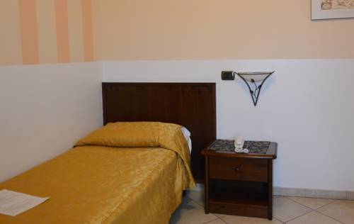 Imagen de la habitación del Hotel Italia, Certosa di Pavia. Foto 7