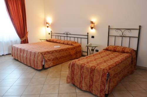 Imagen de la habitación del Hotel Italia, Certosa di Pavia. Foto 13