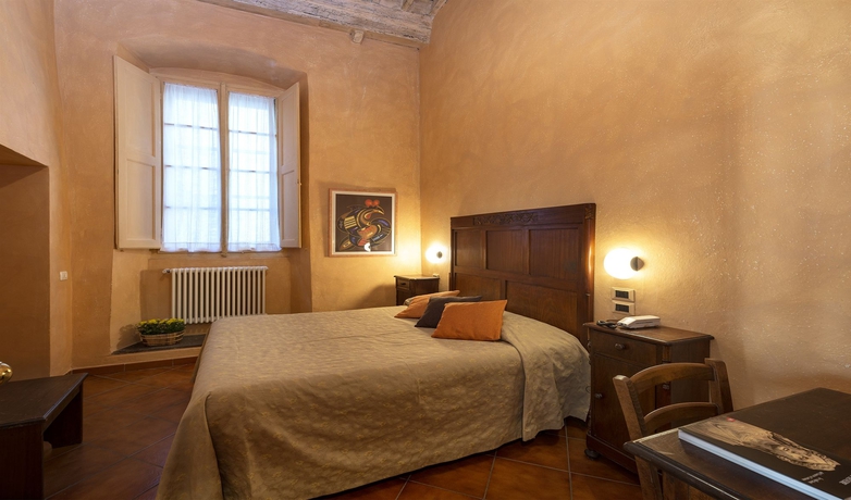 Imagen de la habitación del Hotel Italia, Cortona. Foto 5