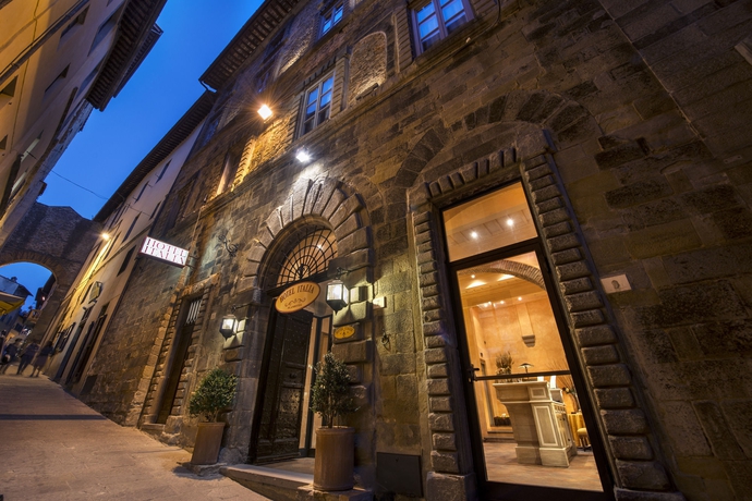 Imagen de los exteriores del Hotel Italia, Cortona. Foto 13