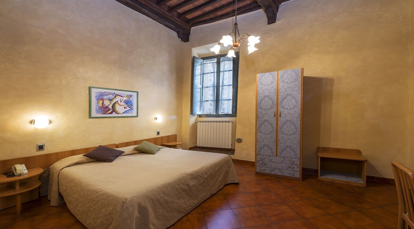 Imagen de la habitación del Hotel Italia, Cortona. Foto 11