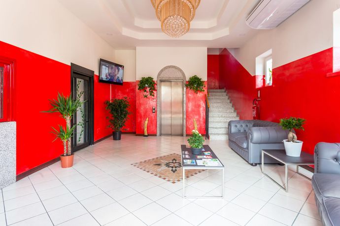 Imagen de los interiores del Hotel Italia Dormelletto. Foto 18