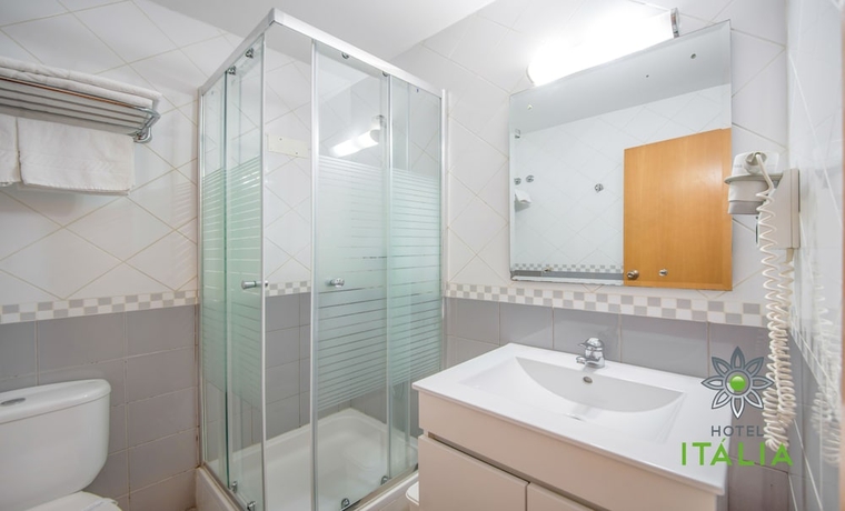 Imagen de la habitación del Hotel Italia, Lisboa. Foto 13