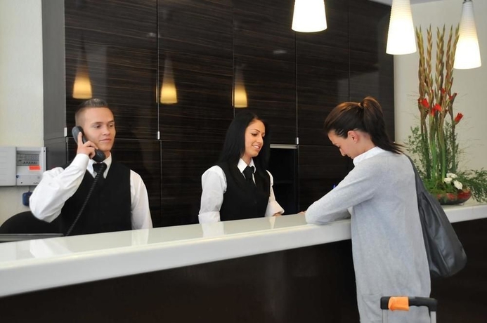 Imagen de los interiores del Hotel Italia, Munich. Foto 6