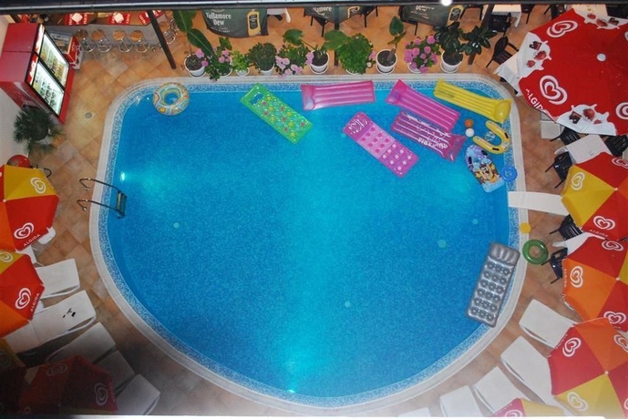 Imagen de los exteriores del Hotel Italia Nessebar. Foto 5