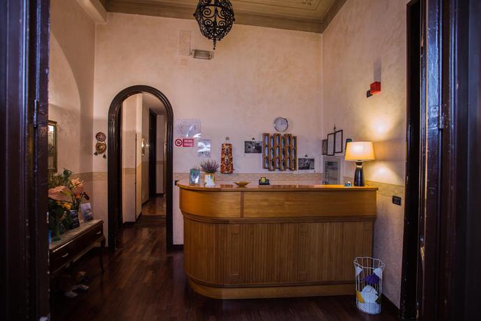 Imagen de los interiores del Hotel Italia, Palermo. Foto 10