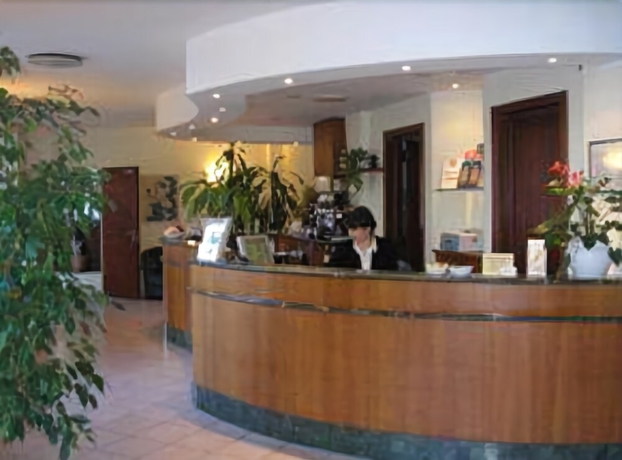 Imagen de los interiores del Hotel Italia, Ravenna. Foto 16