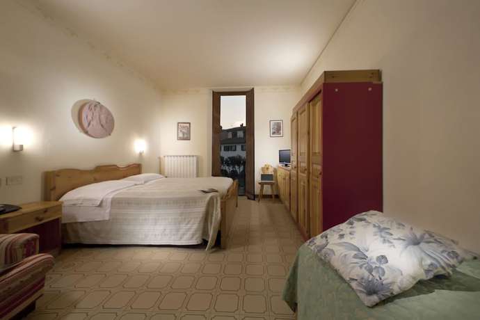 Imagen de la habitación del Hotel Italia Ristorante Pizzeria. Foto 7