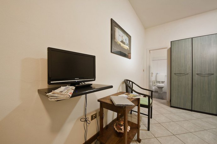 Imagen de la habitación del Hotel Italia Ristorante Pizzeria. Foto 10