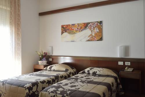 Imagen de la habitación del Hotel Italia, Ronchi dei Legionari. Foto 2