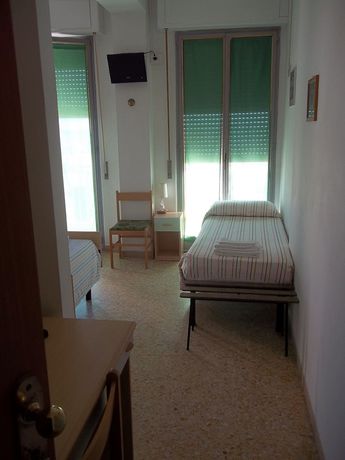 Imagen de la habitación del Hotel Italia, Senigallia. Foto 3