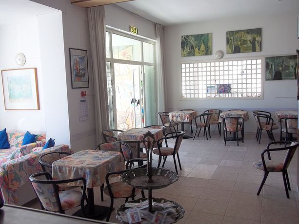 Imagen de los interiores del Hotel Italia, Senigallia. Foto 17