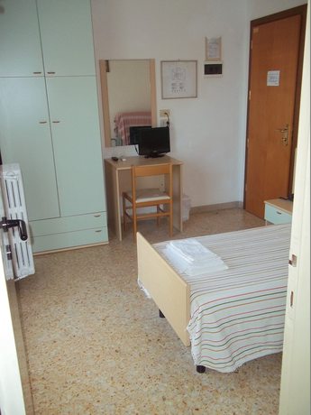 Imagen de la habitación del Hotel Italia, Senigallia. Foto 9