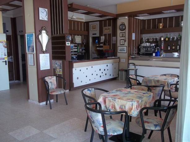 Imagen de los interiores del Hotel Italia, Senigallia. Foto 20