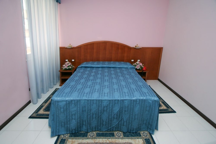 Imagen de la habitación del Hotel Italia, Trieste. Foto 8