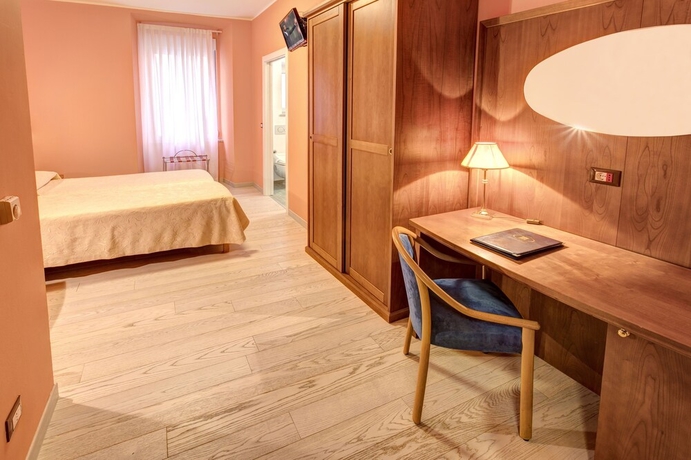Imagen de la habitación del Hotel Italia, Trieste. Foto 12