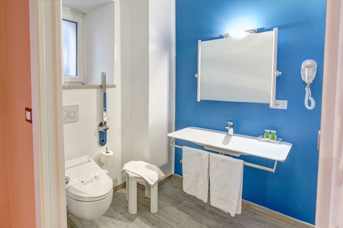 Imagen de la habitación del Hotel Italia, Trieste. Foto 17