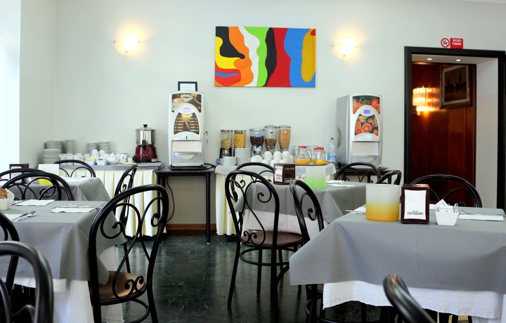 Imagen del bar/restaurante del Hotel Italia, Turín. Foto 5