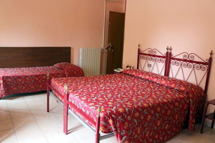 Imagen de la habitación del Hotel Italia, Turín. Foto 6