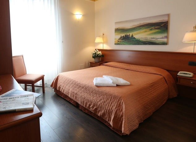 Imagen de la habitación del Hotel Italia, Verona. Foto 3