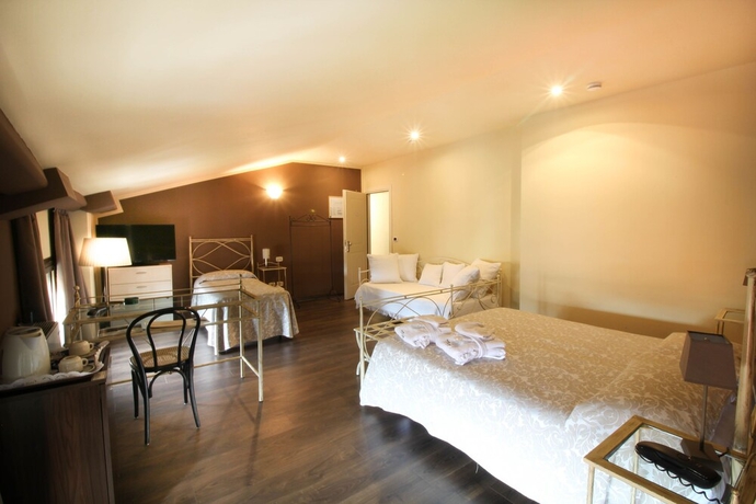 Imagen de la habitación del Hotel Italia, Verona. Foto 12