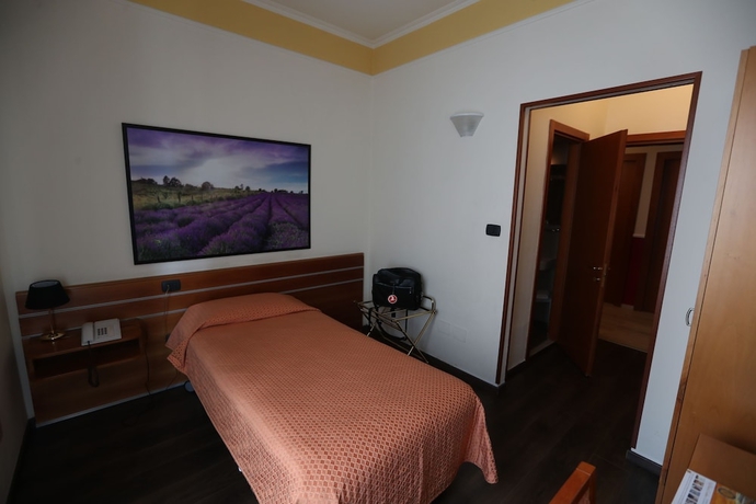 Imagen de la habitación del Hotel Italia, Verona. Foto 16
