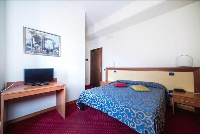 Imagen de la habitación del Hotel Italia and Lombardi. Foto 12