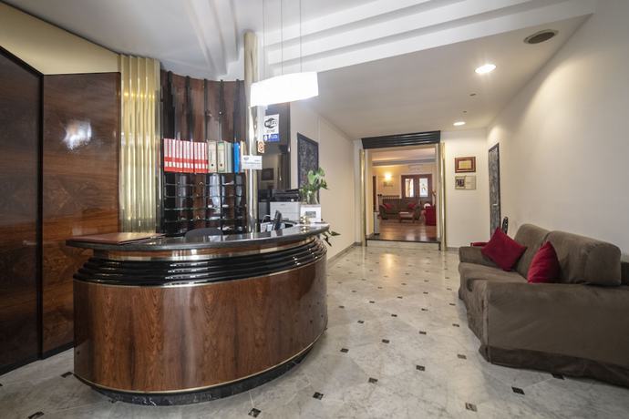 Imagen de los interiores del Hotel Italia and Lombardi. Foto 20