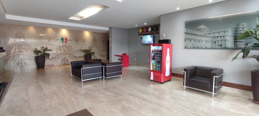 Imagen de los interiores del Hotel Italian. Foto 12