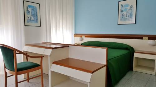 Imagen de la habitación del Hotel Italie Et Suisse. Foto 7