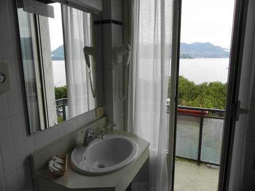 Imagen de la habitación del Hotel Italie Et Suisse. Foto 14