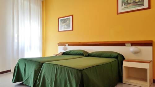Imagen de la habitación del Hotel Italie Et Suisse. Foto 16