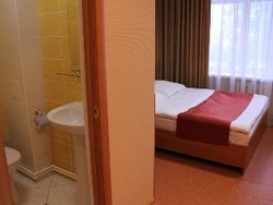Imagen de la habitación del Hotel Italmas. Foto 6