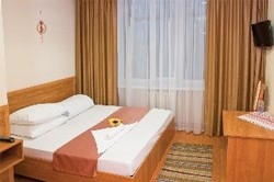Imagen de la habitación del Hotel Italmas. Foto 8