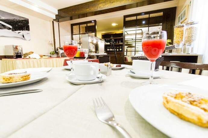 Imagen general del Hotel Italo. Foto 2