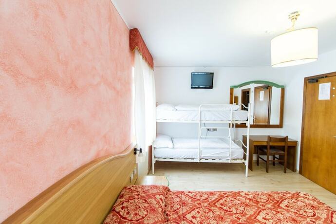 Imagen general del Hotel Italo, Pal&ugrave;. Foto 10