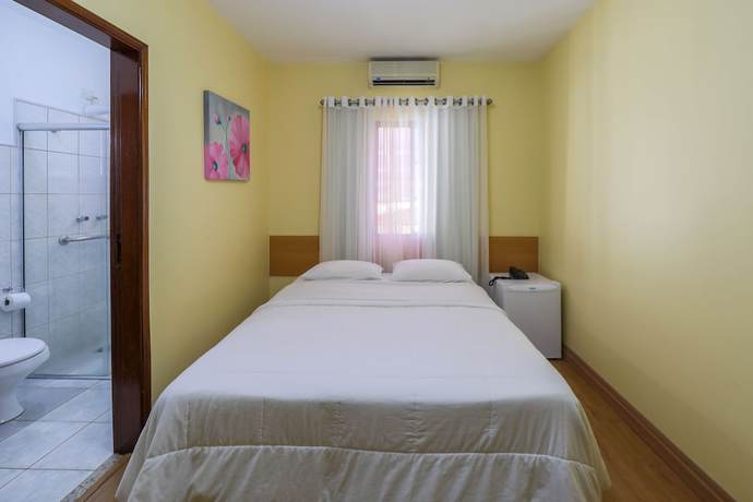 Imagen de la habitación del Hotel Itapema. Foto 12