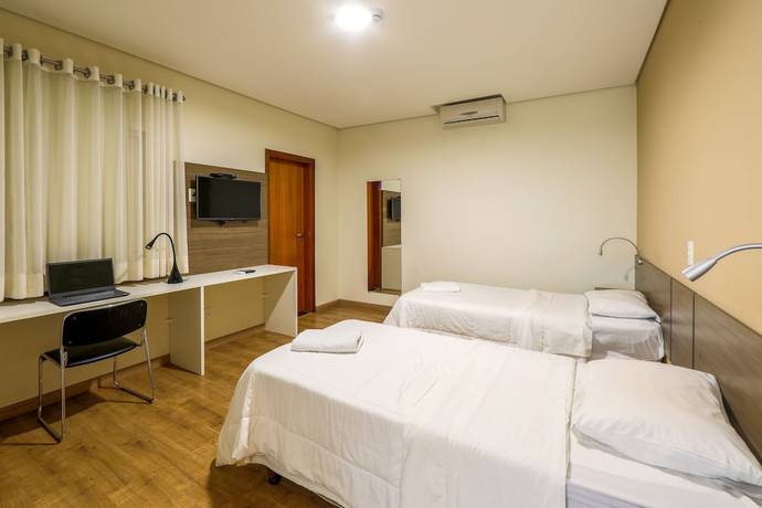 Imagen de la habitación del Hotel Itapema. Foto 16