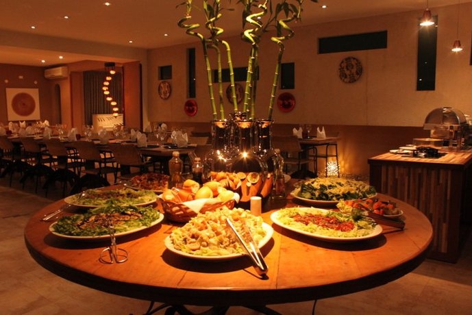Imagen del bar/restaurante del Hotel Itapemar. Foto 3