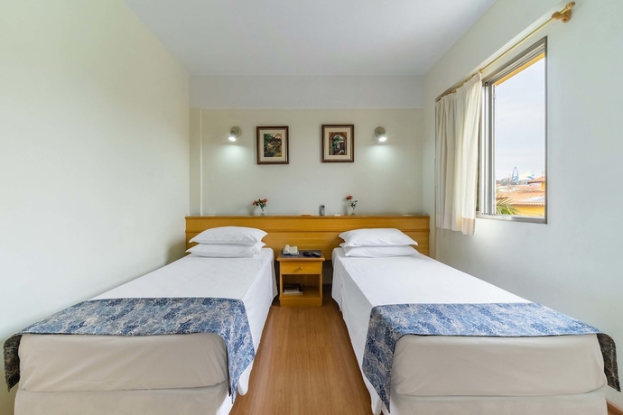 Imagen de la habitación del Hotel Itapetinga. Foto 11