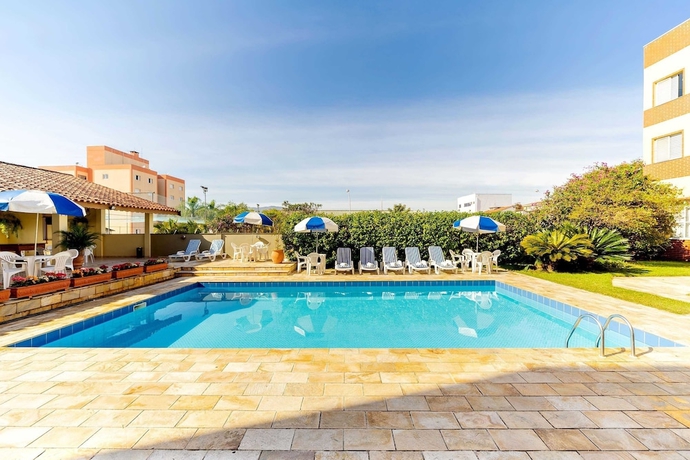 Imagen de la piscina del Hotel Itapetinga. Foto 17