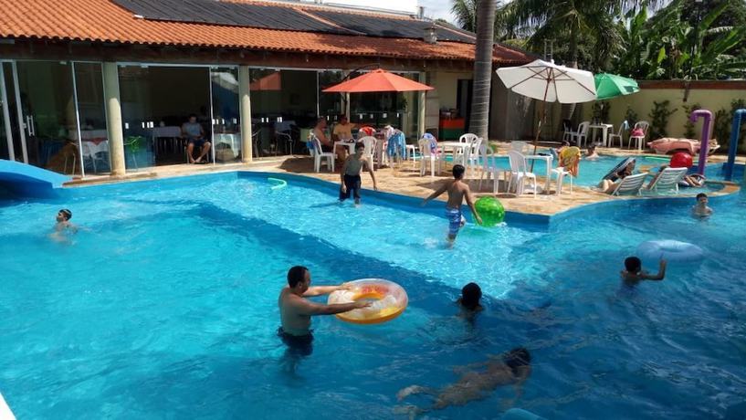 Imagen de la piscina del Hotel Itaver&aacute;. Foto 13