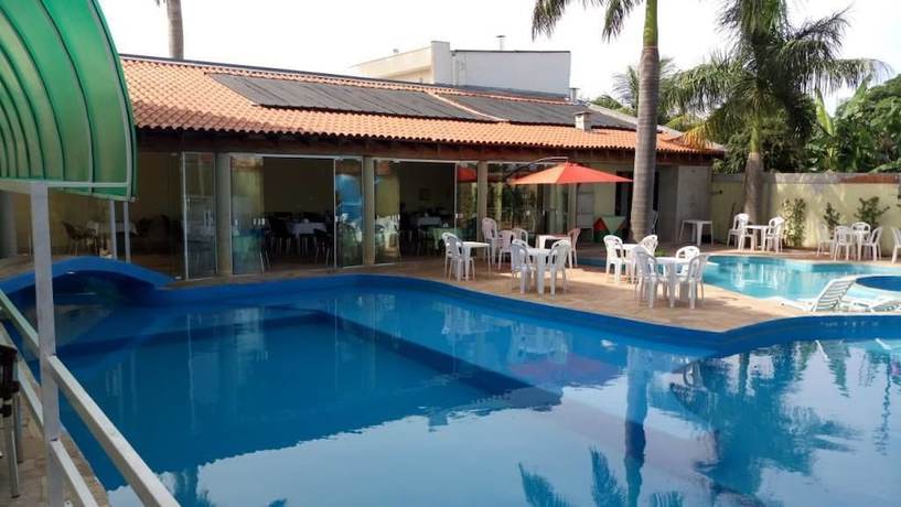 Imagen de la piscina del Hotel Itaver&aacute;. Foto 14