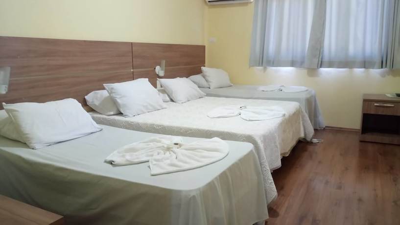 Imagen de la habitación del Hotel Itaver&aacute;. Foto 7