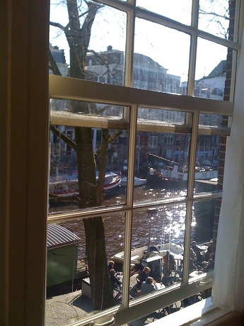 Imagen de la habitación del Hotel Itc. Foto 6